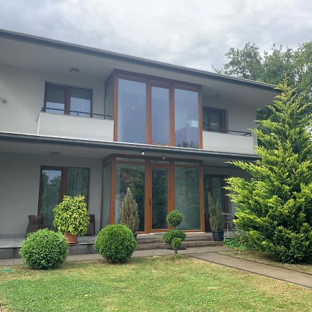 Vaci Vendeghaz Hotell Nyíregyháza Exteriör bild