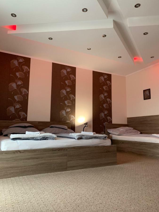 Vaci Vendeghaz Hotell Nyíregyháza Exteriör bild