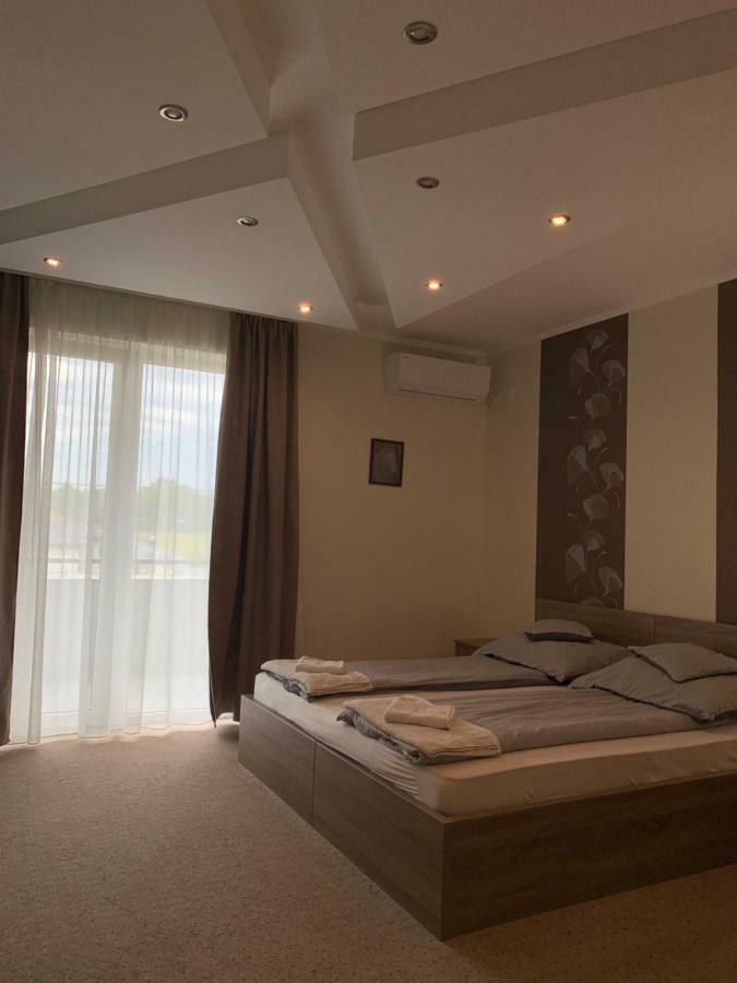 Vaci Vendeghaz Hotell Nyíregyháza Exteriör bild