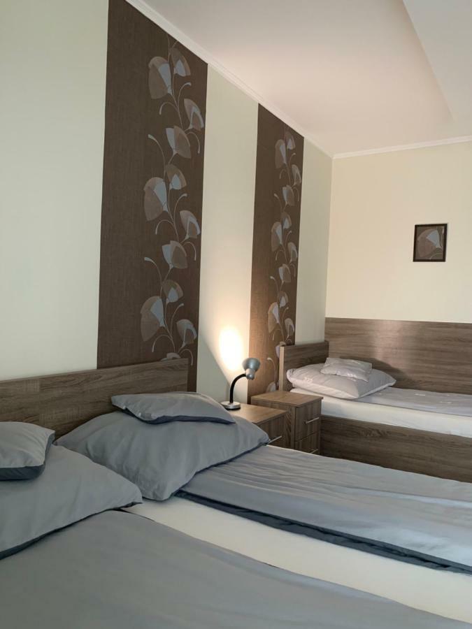 Vaci Vendeghaz Hotell Nyíregyháza Exteriör bild