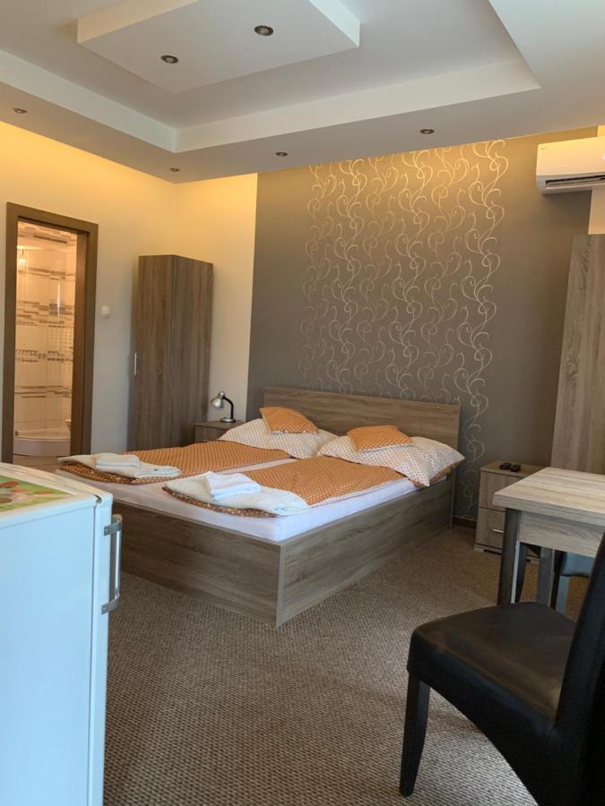 Vaci Vendeghaz Hotell Nyíregyháza Exteriör bild